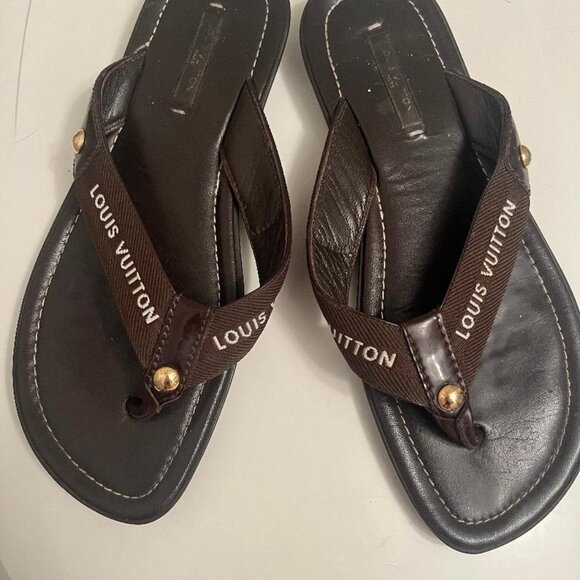 Louis Vuitton Sandals - Picture 1 of 4